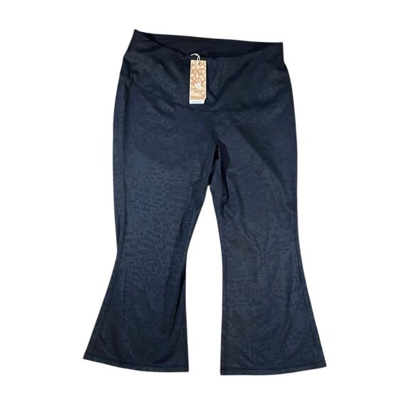 Adidas Honor High Rise 7/8 Leopard Flare Leggings NWT - 2X - Picture 1 of 4